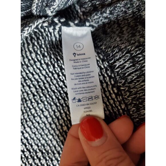 Lululemon 14 Ivivva Black Feelin' Toasty Wrap Knit‎ Cardigan Sweater - Picture 9 of 13